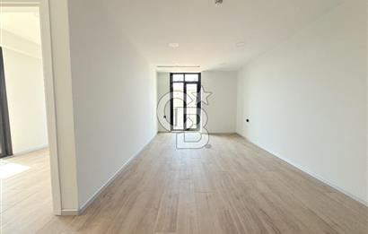 TUZLA TERSANELER BÖLGESİNDE SIFIR BİNADA KİRALIK 1+1 MODERN OFİS
