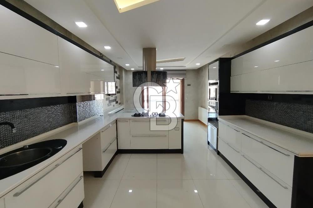 COLDWELL BANKER SAFİR'den KANALBOYU'nda KİRALIK DUBLEKS DAİRE