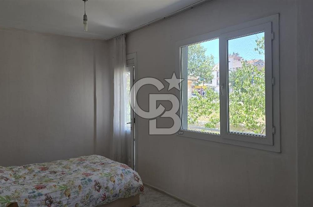 Foça Hacıveli Mahallesinde Kiralık 3+1 Kapalı Mutfak Daire