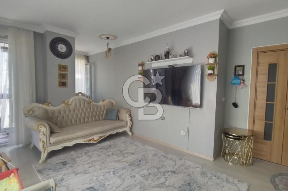Maltepe Aydınevler 2+1 balkonlu köşe daire