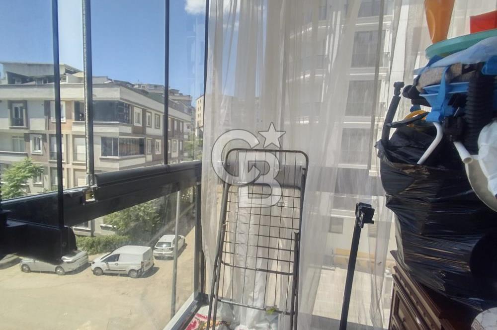 Maltepe Aydınevler 2+1 balkonlu köşe daire