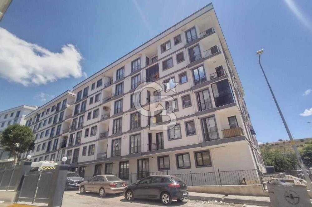 Maltepe Aydınevler 2+1 balkonlu köşe daire