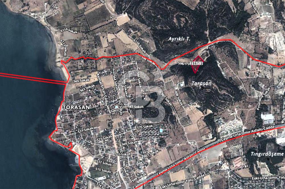 Urla Torasan’da Deniz Manzaralı 9242 m² Arazi