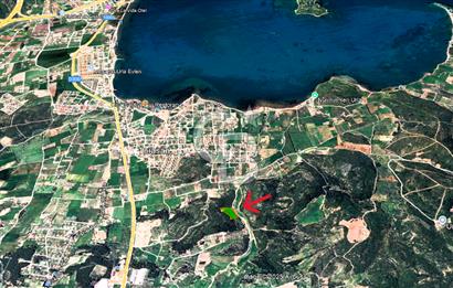 Urla Torasan’da Deniz Manzaralı 9242 m² Arazi