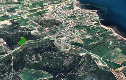Urla Torasan’da Deniz Manzaralı 9242 m² Arazi