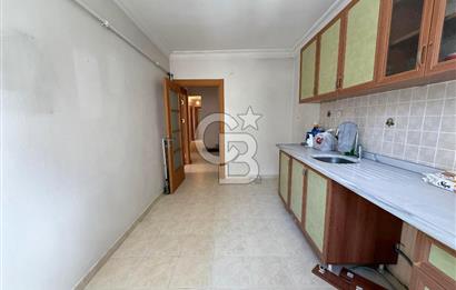 Maltepe Bağlarbaşı Mahallesinde Merkezi Konumda Geniş 3+1