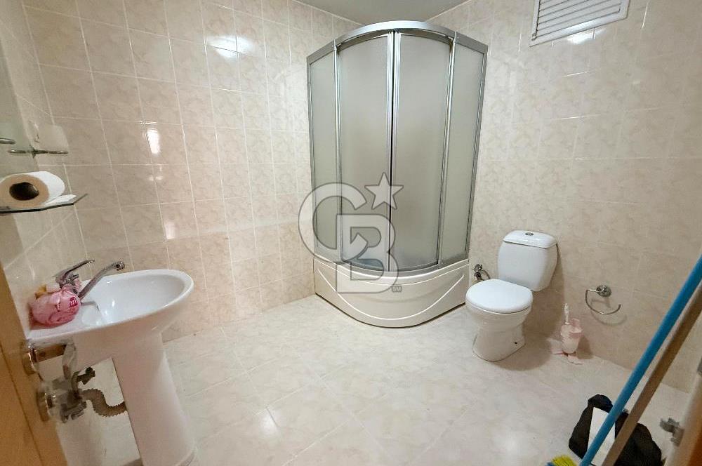 Maltepe Bağlarbaşı Mahallesinde Merkezi Konumda Geniş 3+1