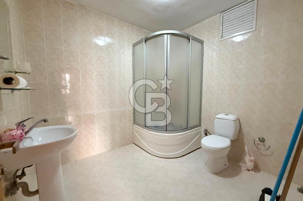 Maltepe Bağlarbaşı Mahallesinde Merkezi Konumda Geniş 3+1