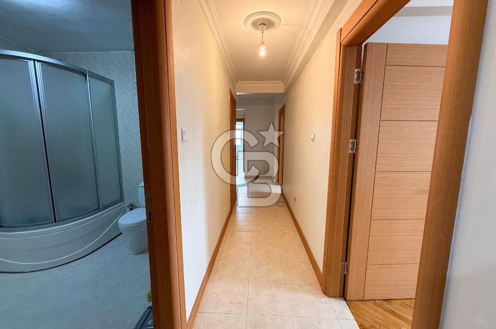 Maltepe Bağlarbaşı Mahallesinde Merkezi Konumda Geniş 3+1