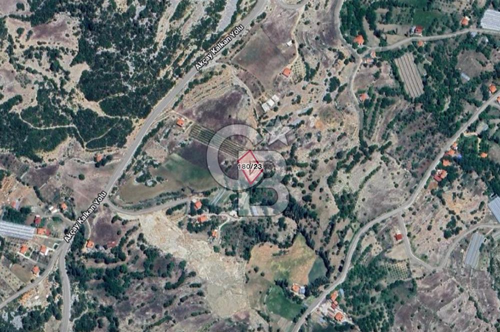 Kaş Sütleğen’ de  1.353 m² Etrafı Taş Duvar Çevrili  Satılık Tarla
