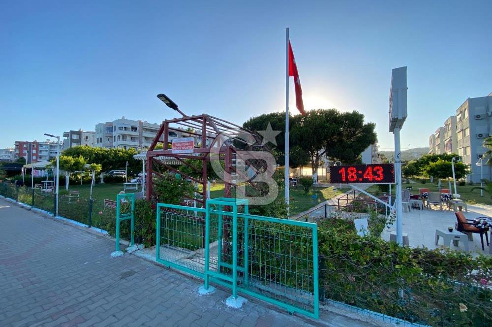 Erdemli Limonlu Denize Sıfır Tatil Sitesinde Satılık 2+1 Daire 