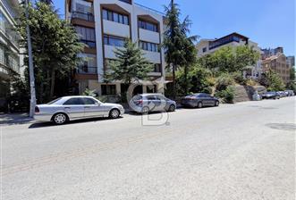 3+1 AHMET YESEVİ CADDESİNDE KAPALI OTOPARKLI 