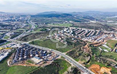Tepeören'de 16.633 m2 Anayol Üzerinde 0,35 Emsal Arsa