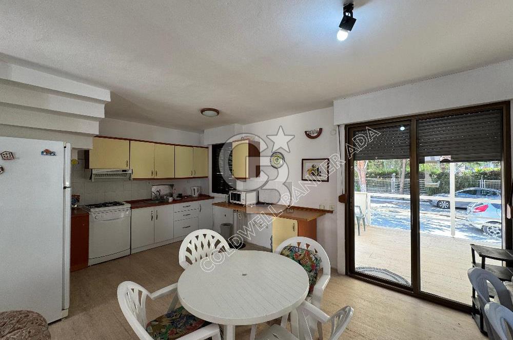 Kuşadası Karaova da kiralık 3+1 eşyalı yazlık