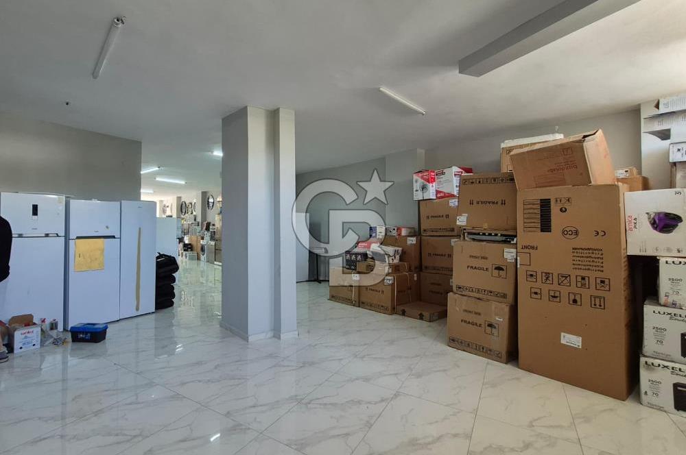 Ayvalık Altınova'da Cadde Üzeri Satılık Dükkan