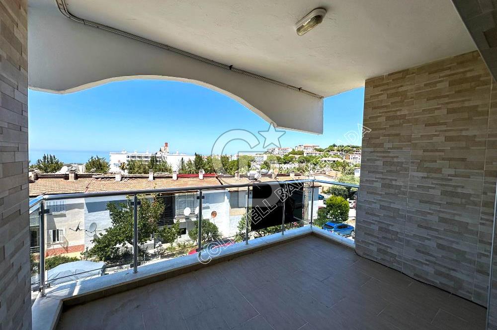 Kuşadası'nda Satılık Deniz Manzaralı 2+1 Daire