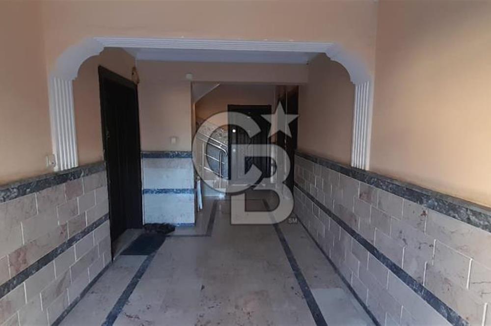 Ayvalık Armutçuk'ta Merkezi Konumda Bakımlı 3+1 Ara Kat Daire