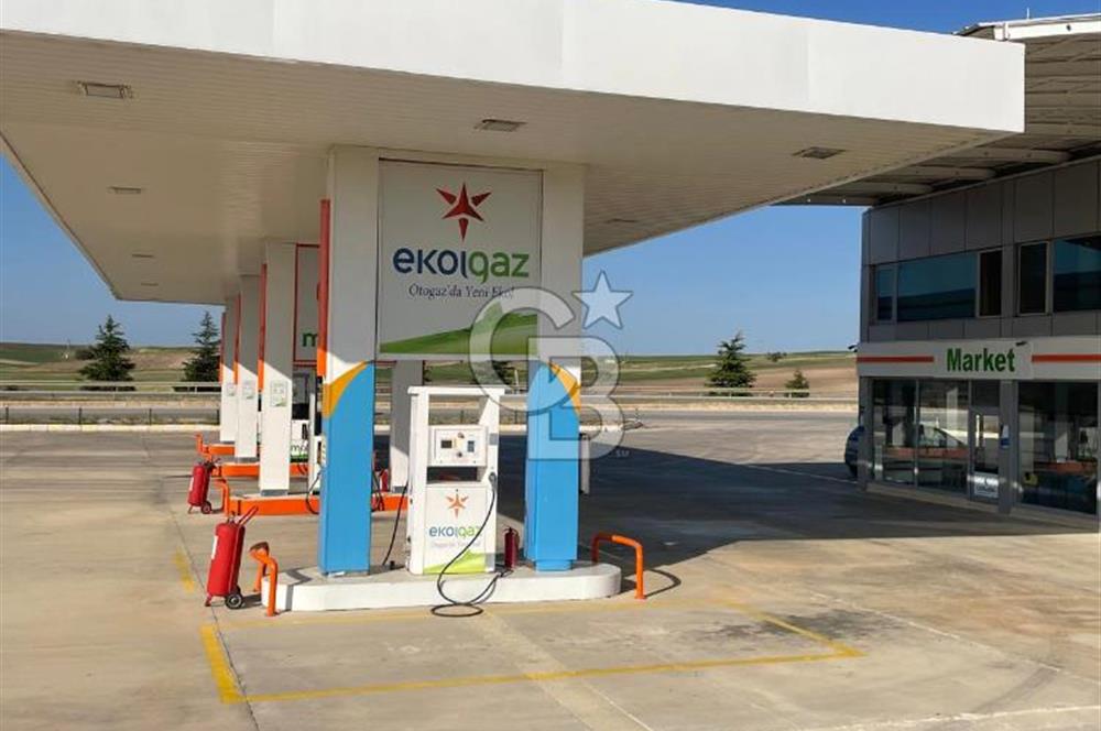 AFYON-KÜTAHYA YOLUNDA SATILIK BEYAZ BAYRAK AKARYAKIT İSTASYONU