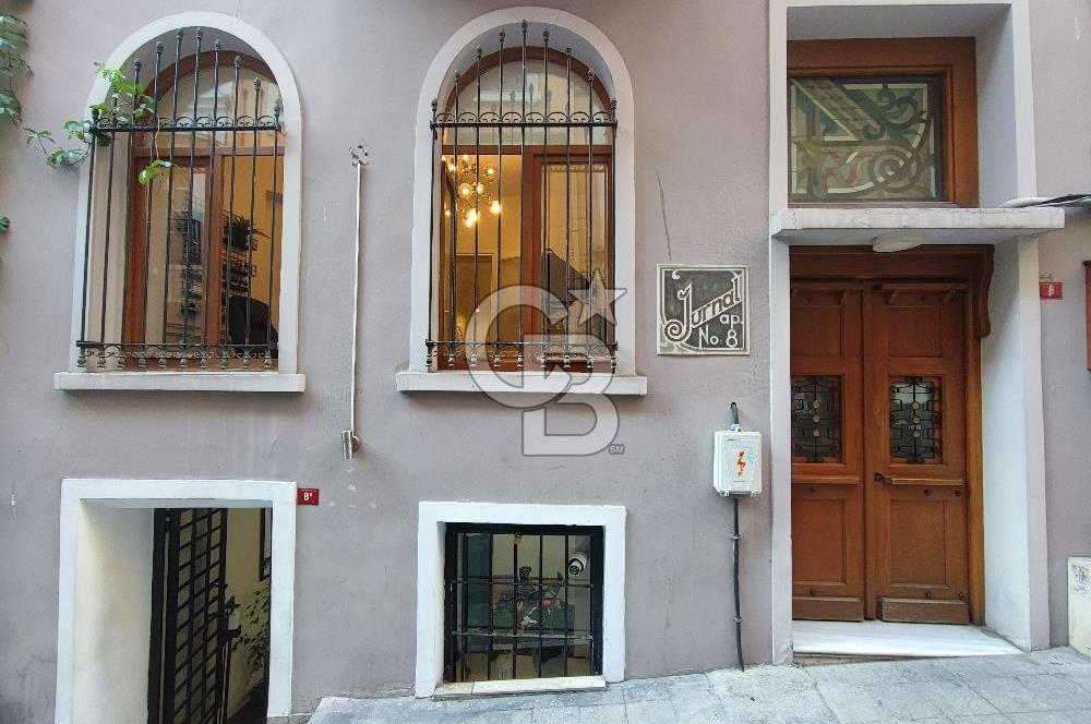 Asmalı Mescit Jurnal Sokakta 1+1 Eşyalı Kiralık Daire