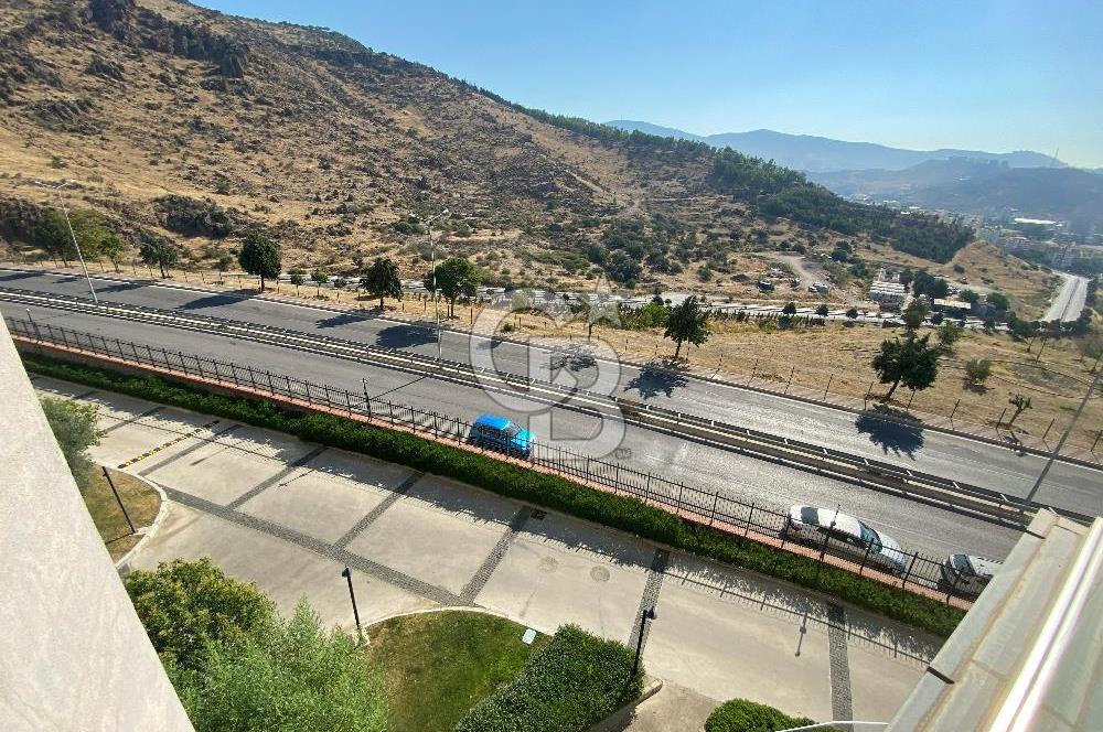 Karşıyaka 360 Sitesi nde 1+1 Eşyalı Kiralık Daire