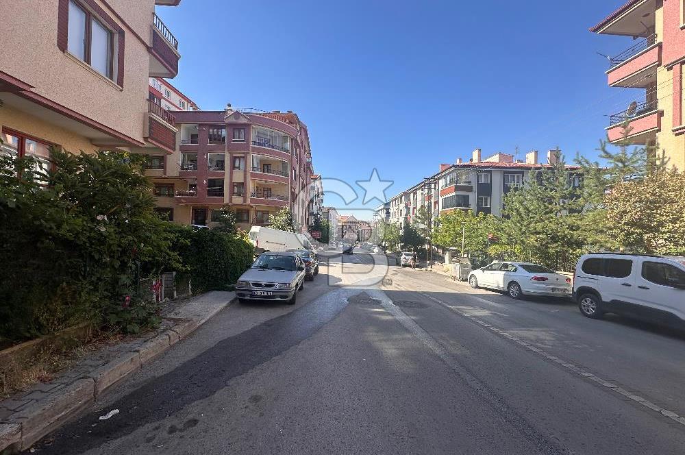 Bahçelerüstü Merkezi Konumda Satılık 3+1 Daire