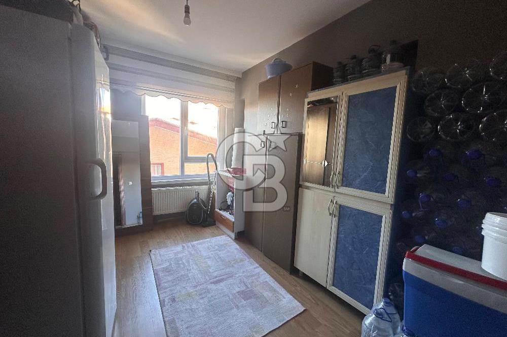 Bahçelerüstü Merkezi Konumda Satılık 3+1 Daire