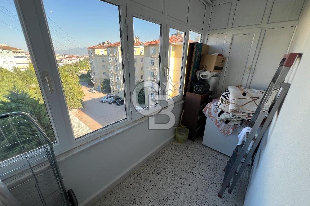DERİNCE YENİKENT İÇİ TAMAMEN YENİ 3+1 SATILIK ARA KAT DAİRE