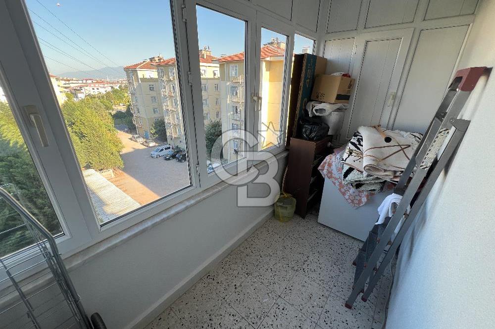 DERİNCE YENİKENT İÇİ TAMAMEN YENİ 3+1 SATILIK ARA KAT DAİRE