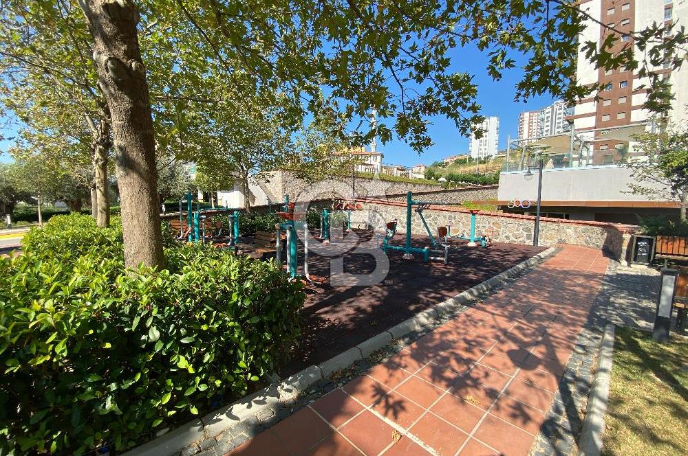 Karşıyaka 360 Sitesi nde 1+1 Eşyalı Kiralık Daire