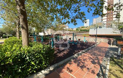 Karşıyaka 360 Sitesi nde 1+1 Eşyalı Kiralık Daire