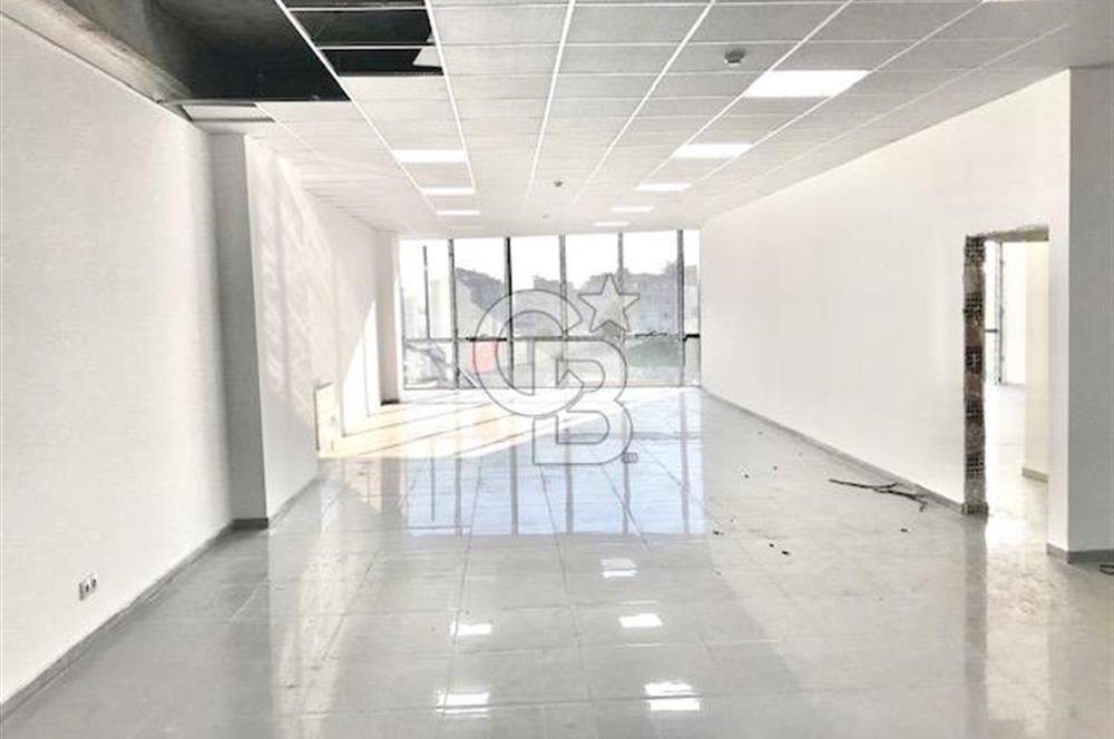 K. Çekmece Cennet Metrobüs Durağı yanı Plaza Katı