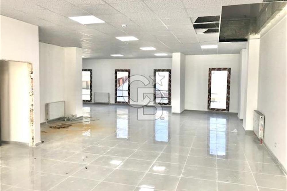 K. Çekmece Cennet Metrobüs Durağı yanı Plaza Katı