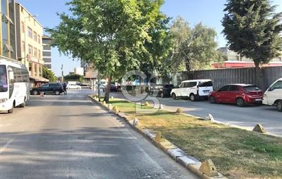 K. Çekmece Cennet Metrobüs Durağı yanı Plaza Katı