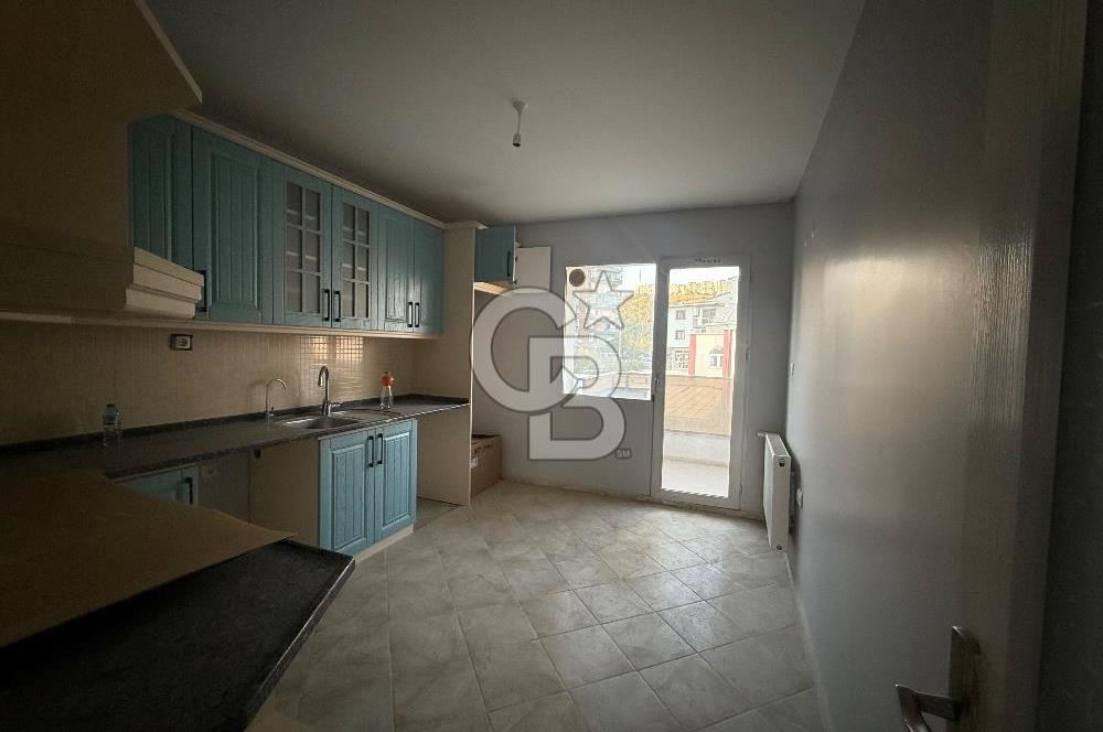 BORNOVA İNÖNÜ MAH-ASANSÖRLÜ KÖRFEZ MANZARALI 2+1 DAİRE