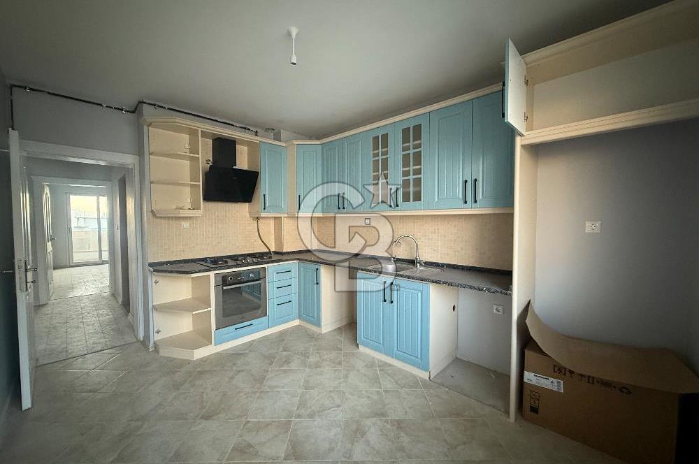 BORNOVA İNÖNÜ MAH-ASANSÖRLÜ KÖRFEZ MANZARALI 2+1 DAİRE