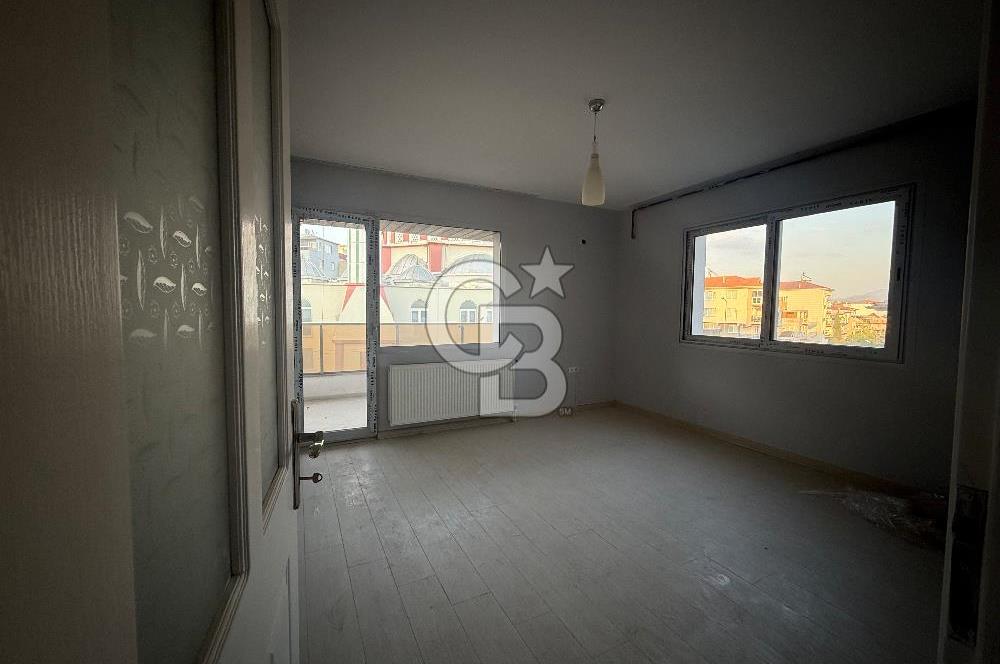 BORNOVA İNÖNÜ MAH-ASANSÖRLÜ KÖRFEZ MANZARALI 2+1 DAİRE