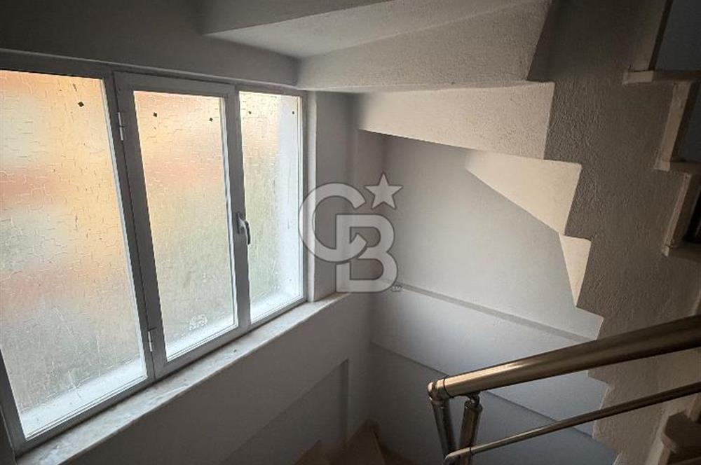 BORNOVA İNÖNÜ MAH-ASANSÖRLÜ KÖRFEZ MANZARALI 2+1 DAİRE