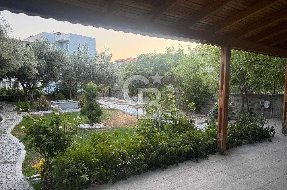 BORNOVA İNÖNÜ MAH-ASANSÖRLÜ KÖRFEZ MANZARALI 2+1 DAİRE