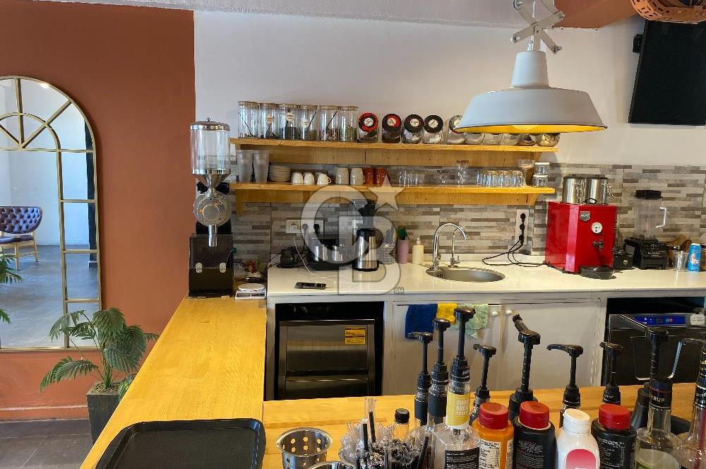 Zeytinli Çarşıda Devren Kafe