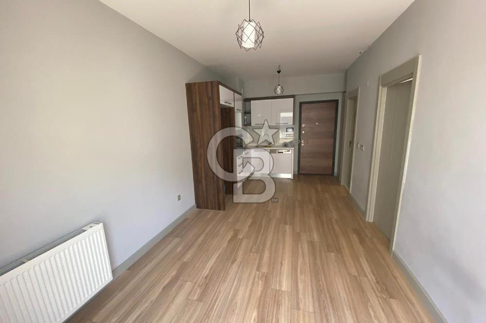 Bornova'da yatırıma uygun site içerisinde satılık 1+1 daire