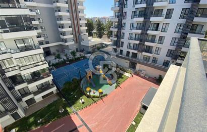 Bornova'da yatırıma uygun site içerisinde satılık 1+1 daire