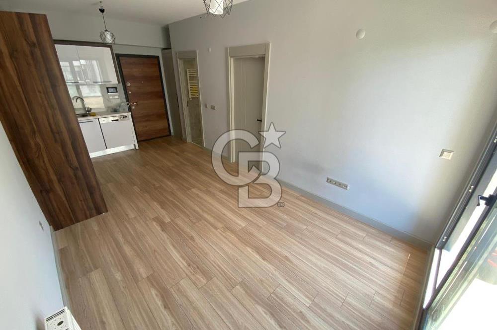 Bornova'da yatırıma uygun site içerisinde satılık 1+1 daire