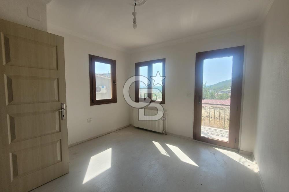 İzmir Urla Özbek'te Satılık Müstakil Villa