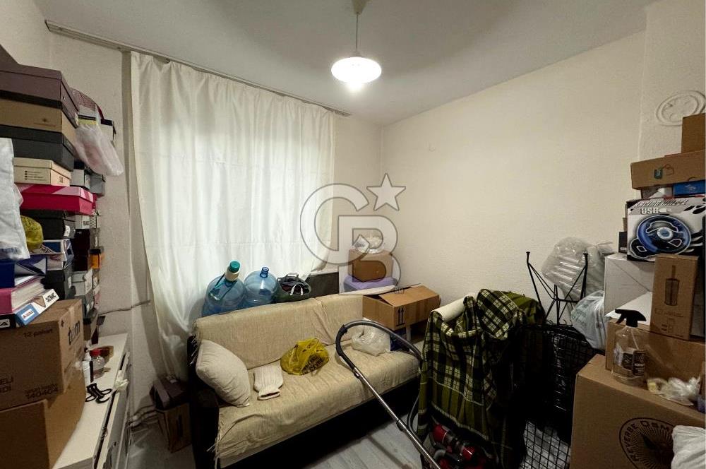 BORNOVA SÜVARİ CADDESİNDE SATILIK 3+1 DAİRE