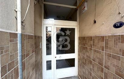 BORNOVA SÜVARİ CADDESİNDE SATILIK 3+1 DAİRE