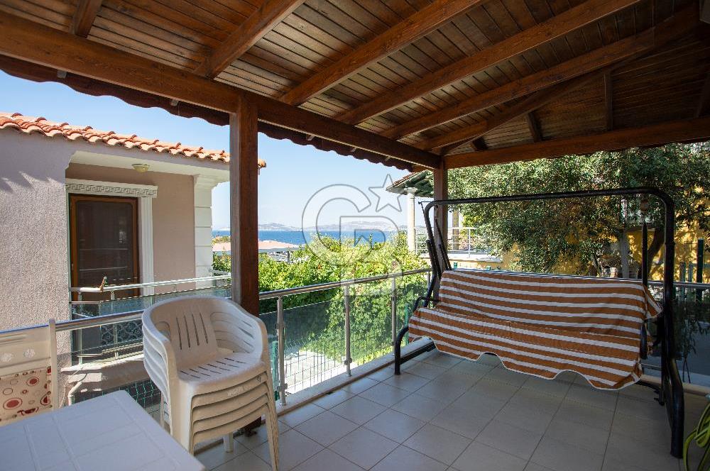 Yenifoça Petra Koyunda Satılık 3+1 Dubleks Villa