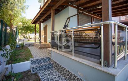 Yenifoça Petra Koyunda Satılık 3+1 Dubleks Villa