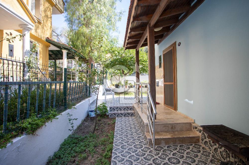 Yenifoça Petra Koyunda Satılık 3+1 Dubleks Villa