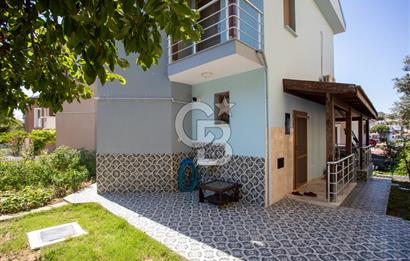Yenifoça Petra Koyunda Satılık 3+1 Dubleks Villa