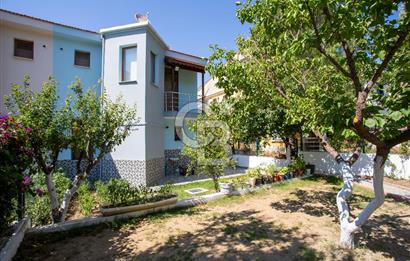 Yenifoça Petra Koyunda Satılık 3+1 Dubleks Villa